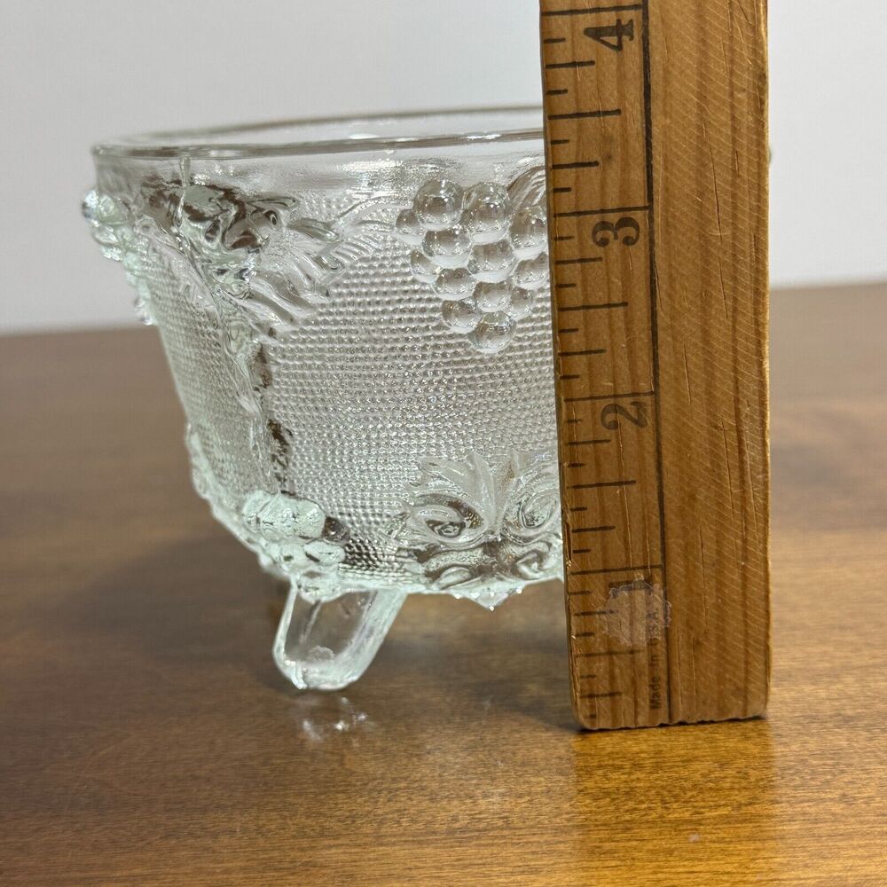 Vintage Footed Glass Candy Dish Raised Grapes Clear 4"w x 3.5"h Jeannette - Picture 5 of 6